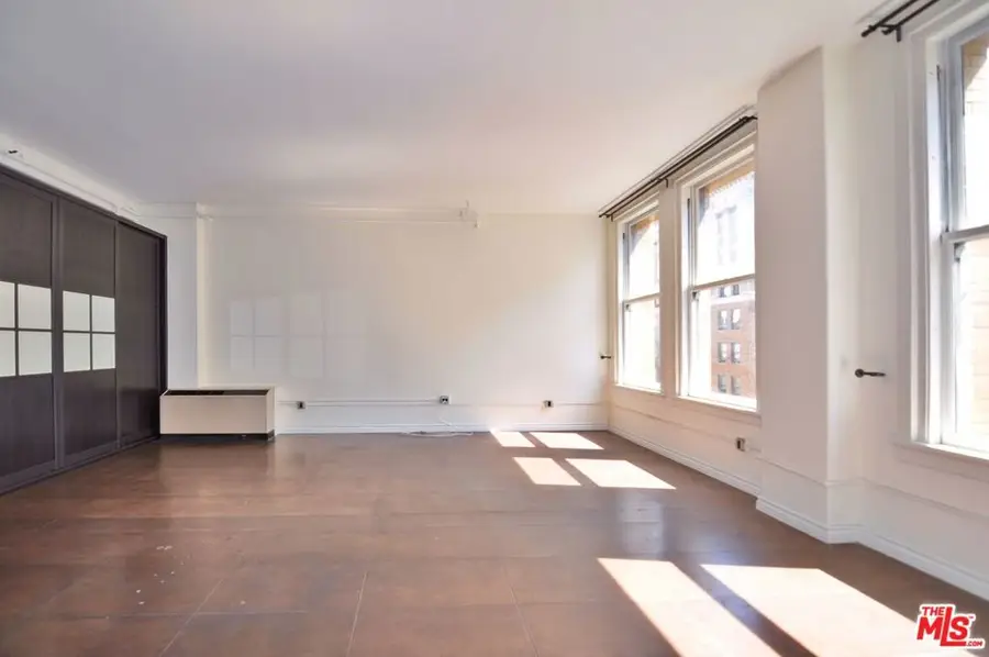215 W 7th Street #907, Los Angeles, CA 90014 - #2