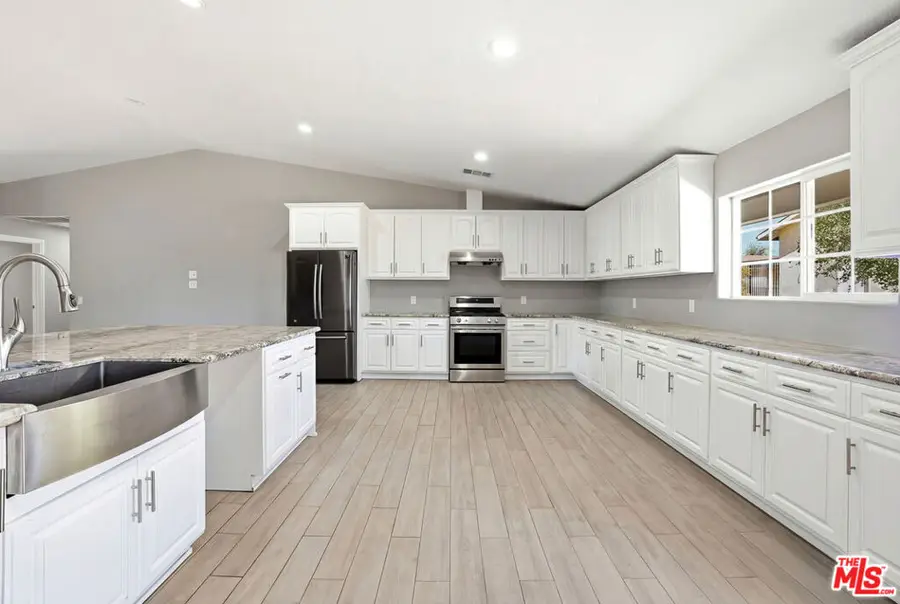 18060 Walnut Street, Hesperia, CA 92345 - #3