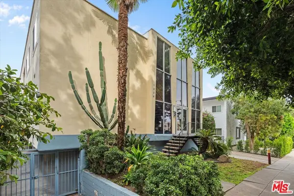1334 S Carmelina Avenue #1, Los Angeles, CA 90025