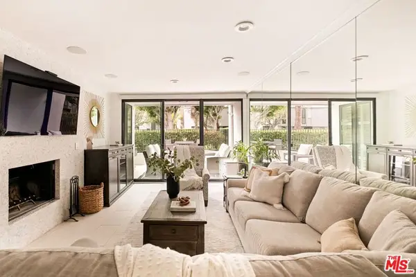 2940 Neilson Way #103, Santa Monica, CA 90405