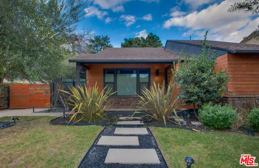 5518 Carpenter Avenue, Valley Village, CA 91607 - #2