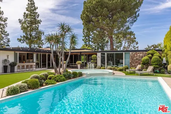 1960 Loma Vista Drive, Beverly Hills, CA 90210