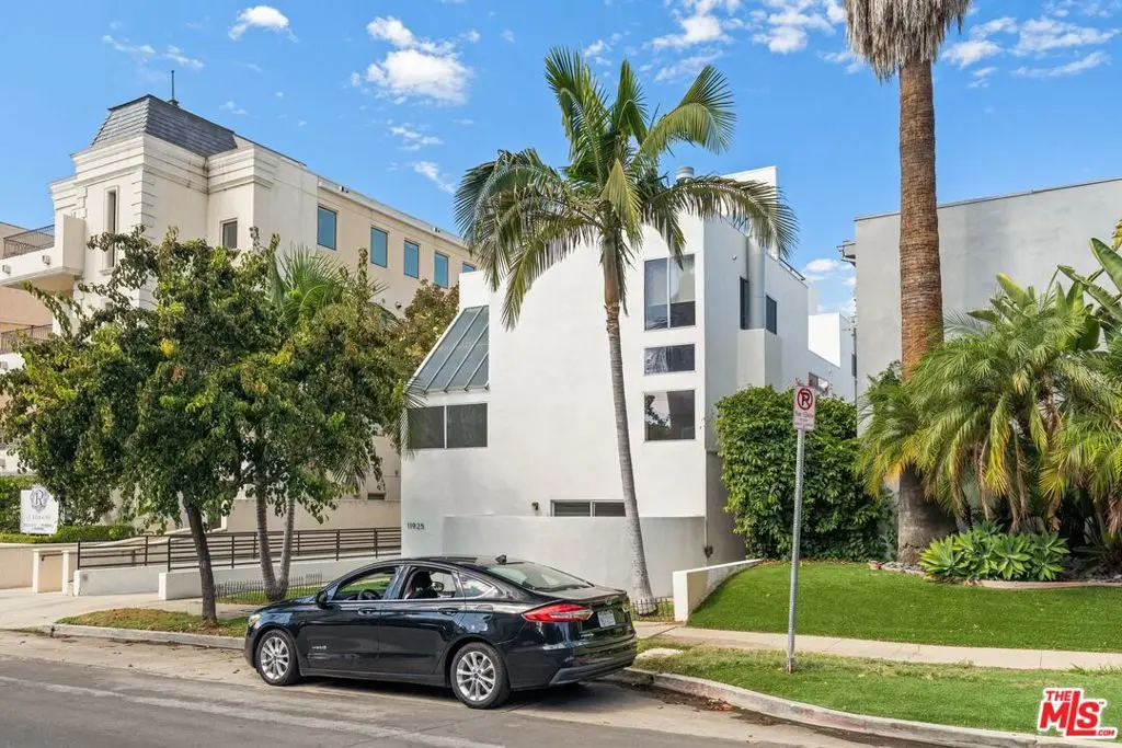 11925 Goshen Avenue #4, Los Angeles, CA 90049 - #1