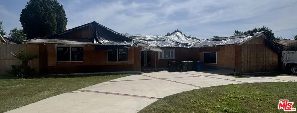 9312 Lasaine Avenue, Northridge, CA 91325 - #1