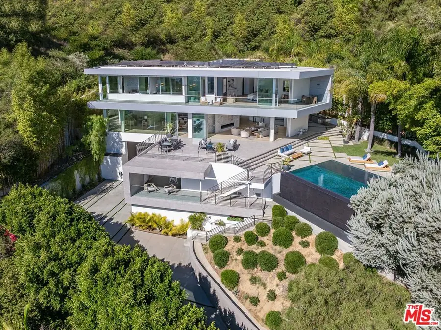 1895 Rising Glen Road, Los Angeles, CA 90069 - #2