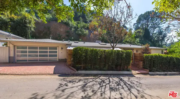 9520 Gloaming Drive, Beverly Hills, CA 90210