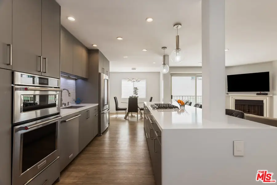 1535 S Bentley Avenue #301, Los Angeles, CA 90025 - #2