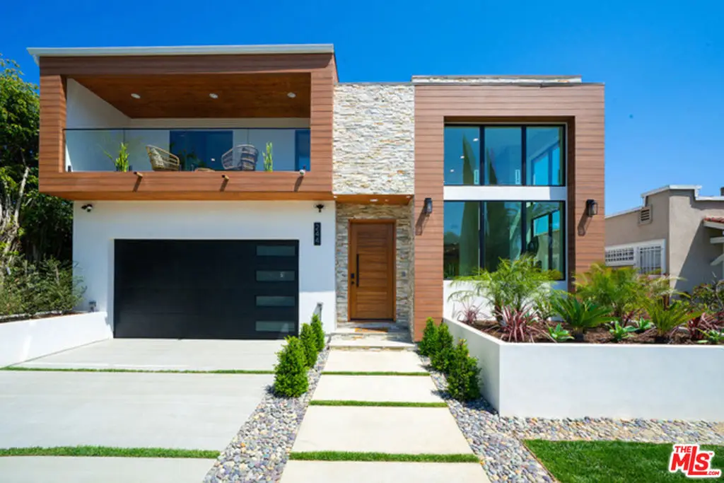 244 S Gramercy Place, Los Angeles, CA 90004 - #1