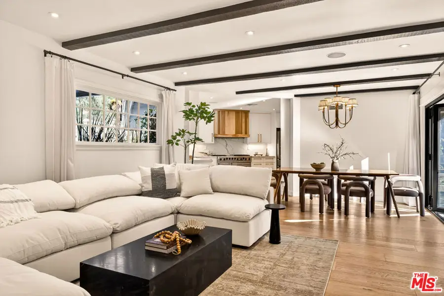 16644 Calneva Drive, Encino, CA 91436 - #2