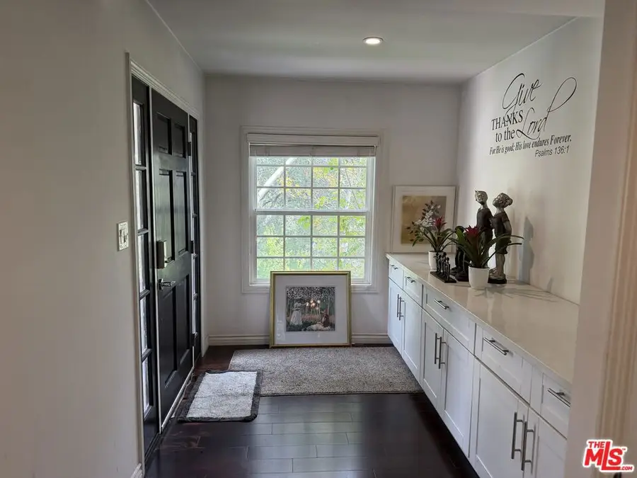 3759 Lockerbie Lane, Glendale, CA 91208 - #3