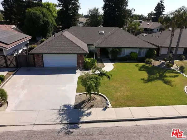 6105 Westlake Drive, Bakersfield, CA 93308