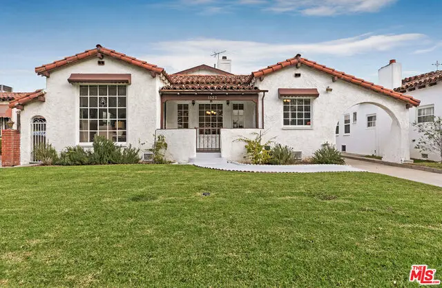 1522 S Point View Street, Los Angeles, CA 90035 - #1