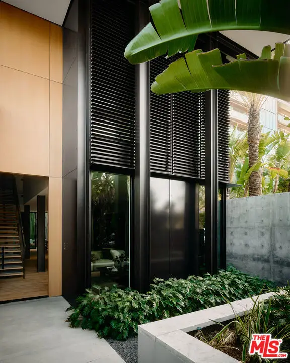 8850 Rosewood Avenue, West Hollywood, CA 90048 - #2