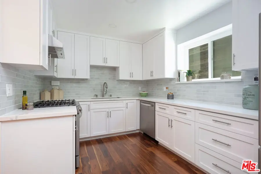 3247 Descanso Drive, Los Angeles, CA 90026 - #3