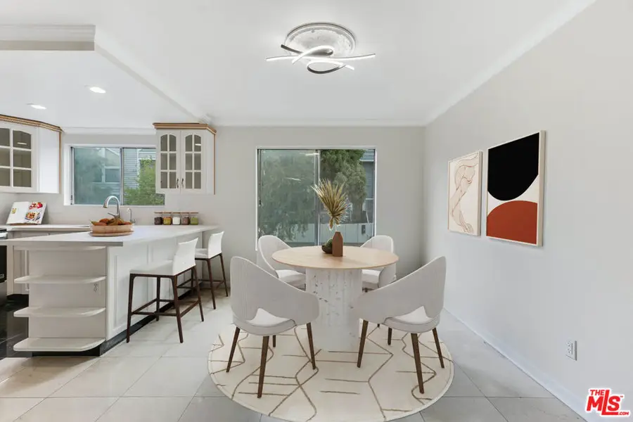 18316 Hatteras Street #21, Tarzana, CA 91356 - #3