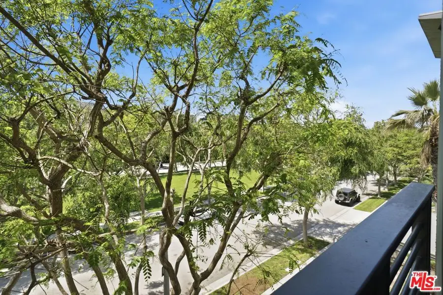 6400 Crescent Parkway #301, Playa Vista, CA 90094 - #2