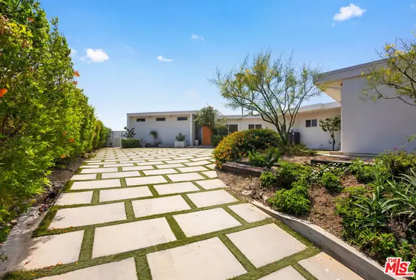 10418 Ormond Street, Sunland, CA 91040