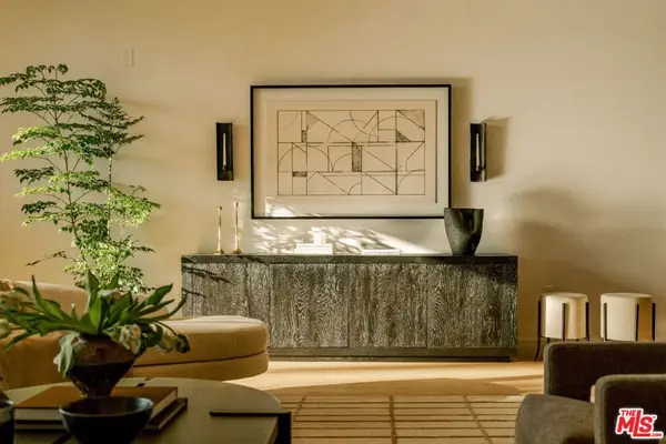 702 N Doheny Drive #TH12, West Hollywood, CA 90069