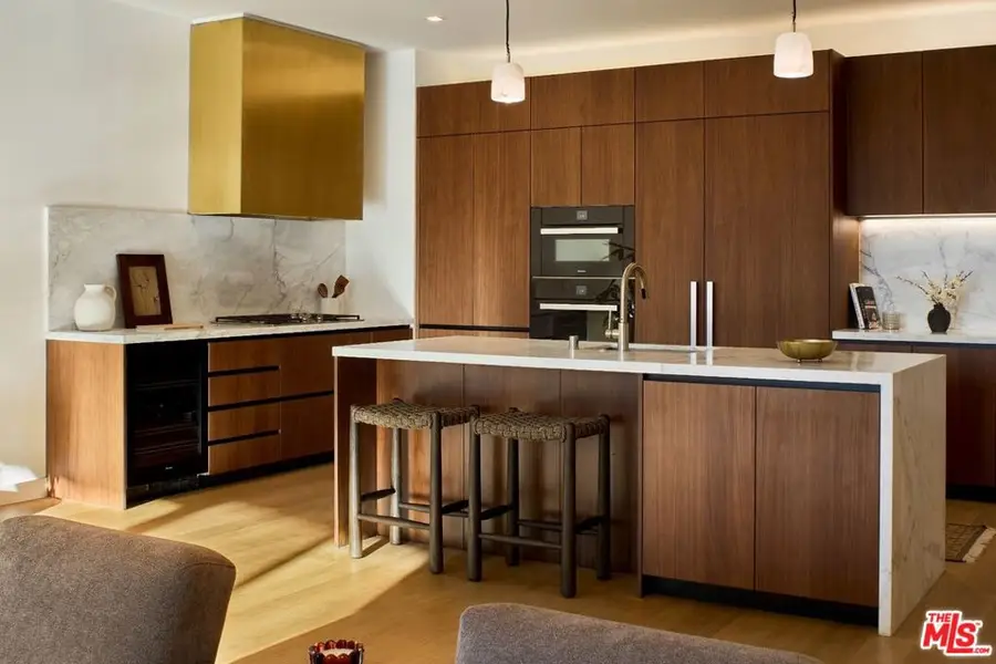 702 N Doheny Drive #101, West Hollywood, CA 90069 - #2