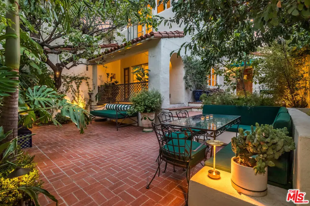 1811 Courtney Avenue, Los Angeles, CA 90046 - #1