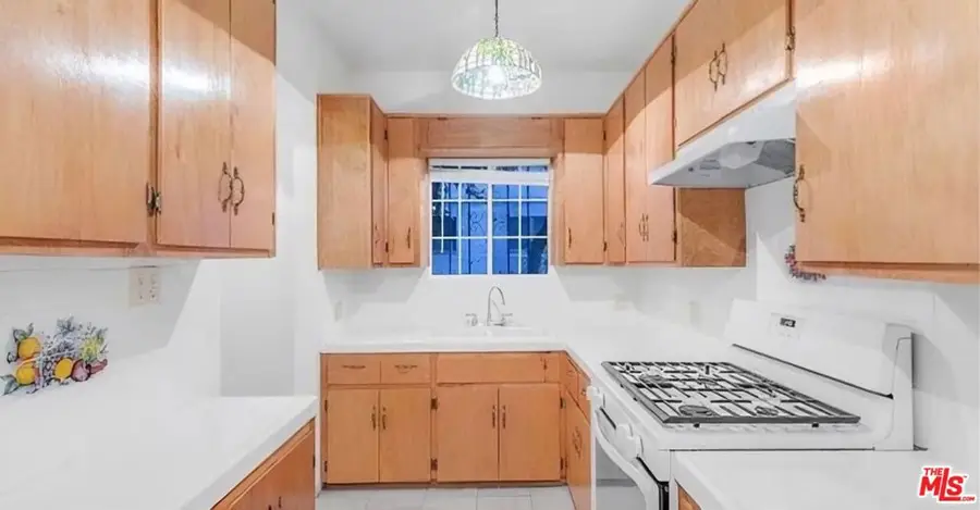 5735 Camerford Avenue, Los Angeles, CA 90038 - #3