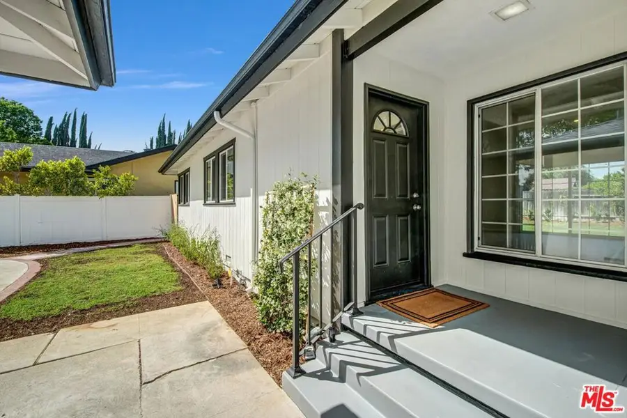 22157 Archwood Street, Woodland Hills, CA 91303 - #2