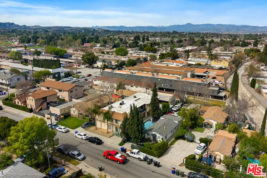 22607 14th Street #6, Newhall, CA 91321 - #2