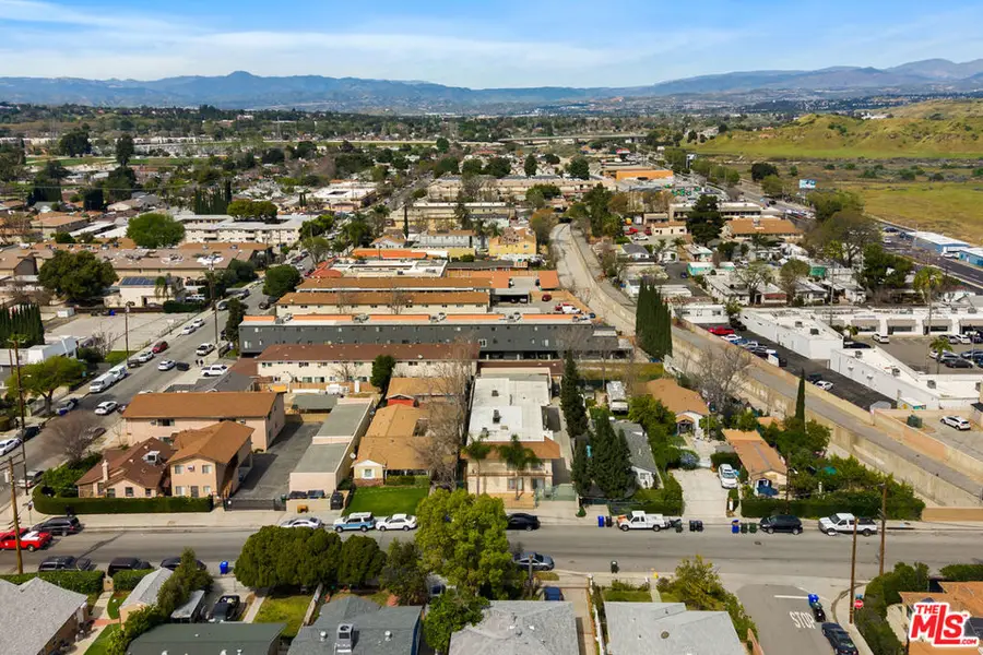 22607 14th Street #6, Newhall, CA 91321 - #3