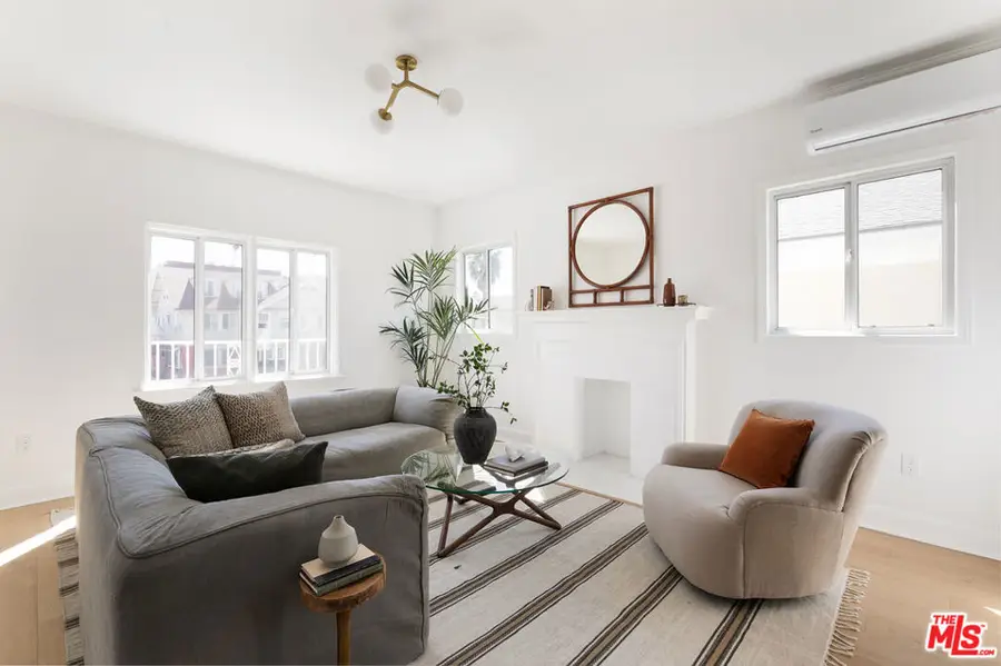 1221 5th Avenue #4, Los Angeles, CA 90019 - #2