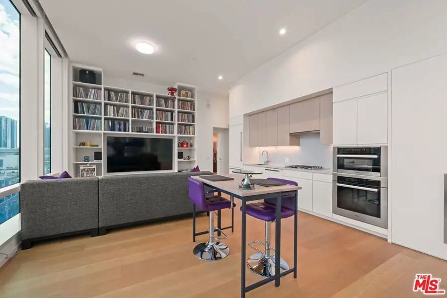 877 Francisco Street #806, Los Angeles, CA 90017 - #3