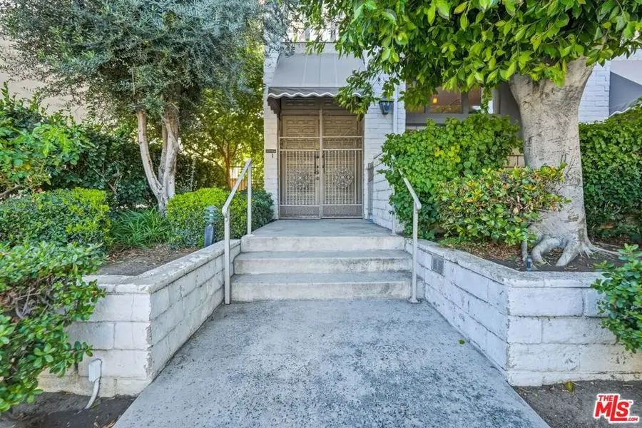 5305 White Oak Avenue #K, Encino, CA 91316 - #3