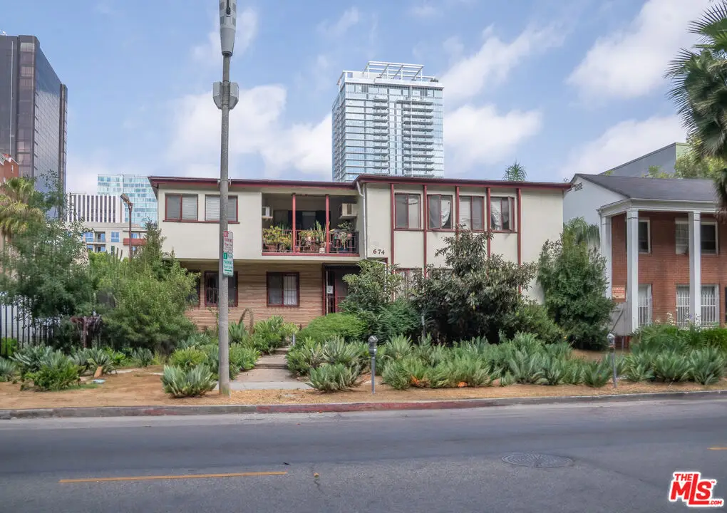 674 S Catalina Street, Los Angeles, CA 90005 - #1