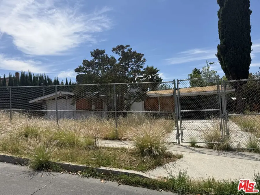 7716 Grove Street, Tujunga, CA 91042 - #2