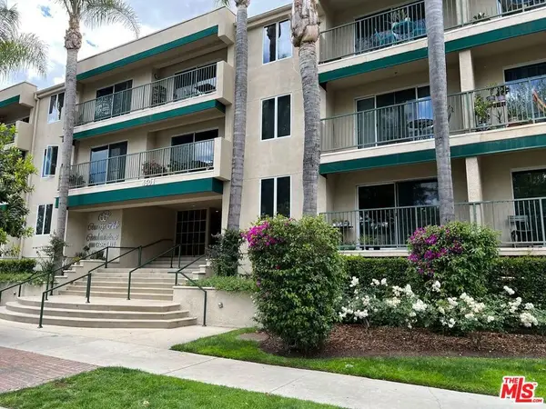 4501 Cedros Avenue #206, Sherman Oaks, CA 91403