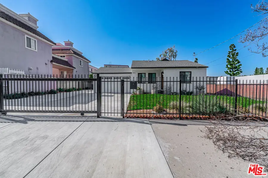 5941 Etiwanda Avenue, Tarzana, CA 91356 - #2