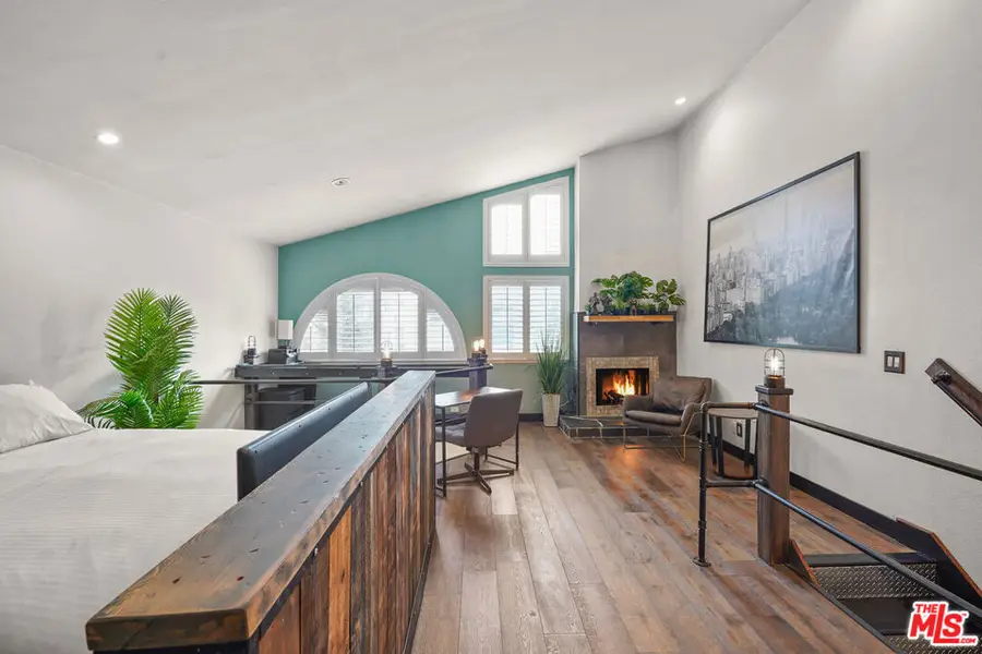 10926 Bluffside Drive #3, Studio City, CA 91604 - #2