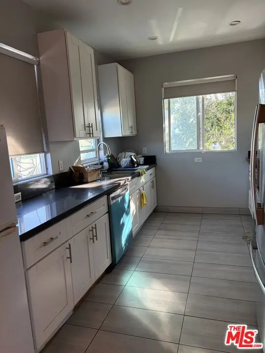 663 W 21st Street, Los Angeles, CA 90007 - #2