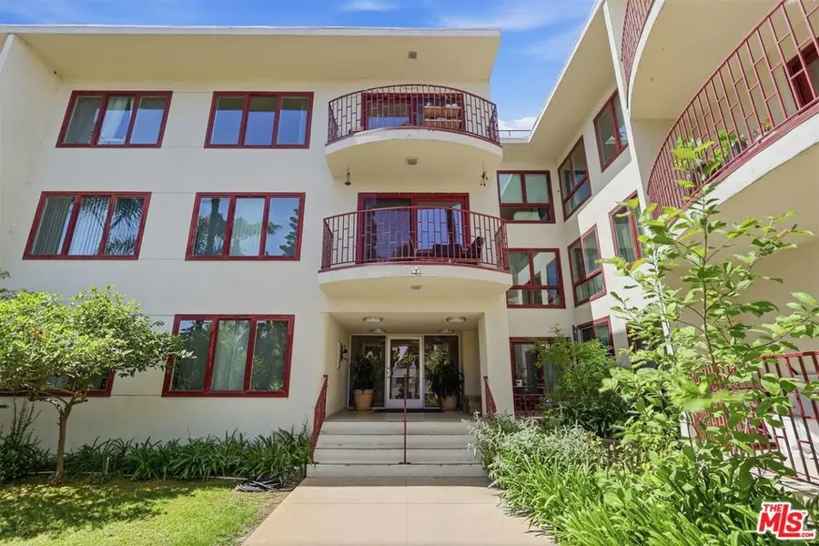 3407 Huxley Street #36, Los Angeles, CA 90027 - #2