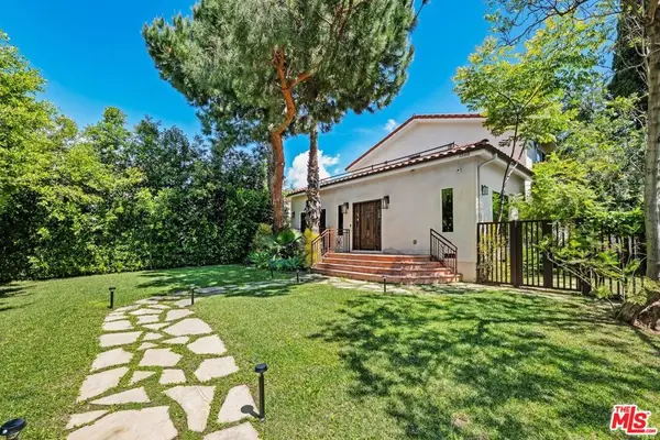 1568 S Point View Street, Los Angeles, CA 90035