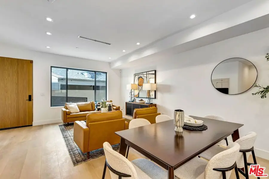 4329 Radford Avenue #2, Studio City, CA 91604 - #3