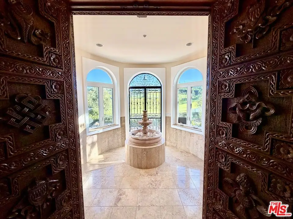 10827 Pacific View Drive, Malibu, CA 90265 - #1