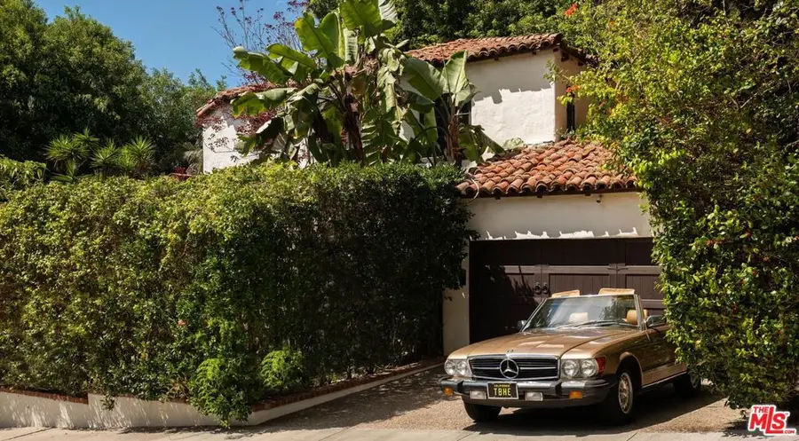 1135 Sunset Vale Avenue, West Hollywood, CA 90069 - #3