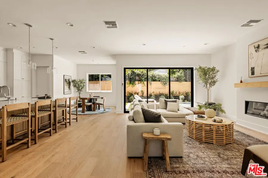 4019 Dixie Canyon Avenue, Sherman Oaks, CA 91423 - #2