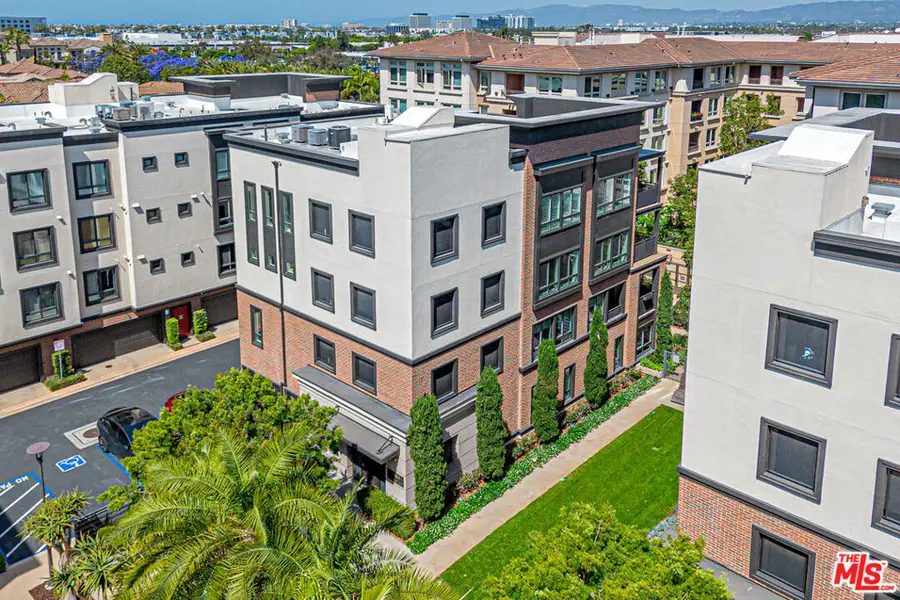 12883 Runway Road #2, Playa Vista, CA 90094 - #2