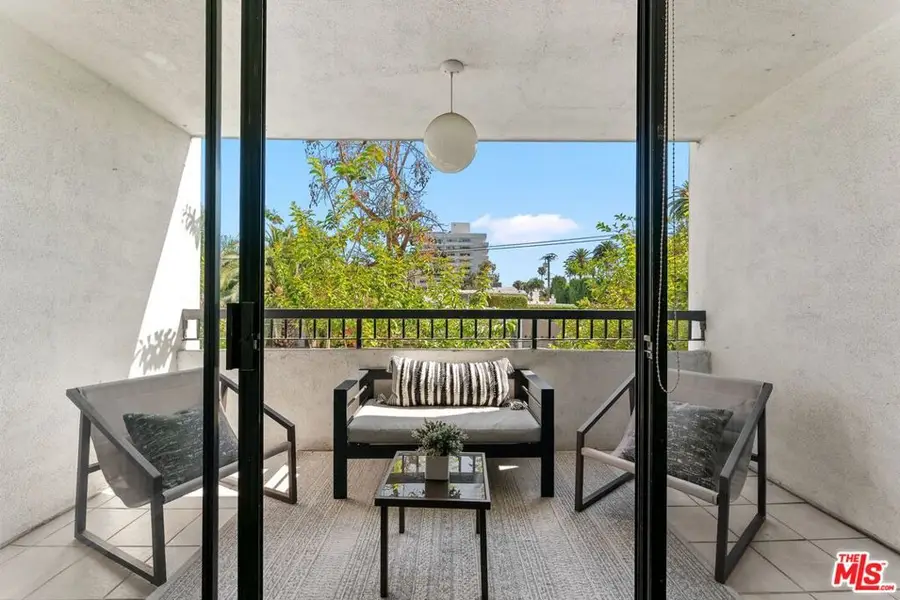 906 N Doheny Drive #311, West Hollywood, CA 90069 - #3