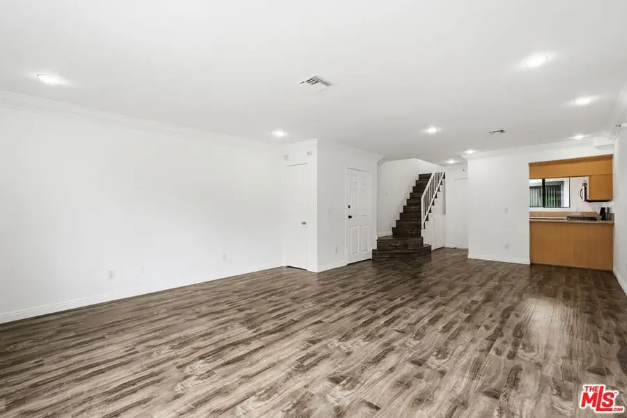 345 W Acacia Avenue #16, Glendale, CA 91204 - #2