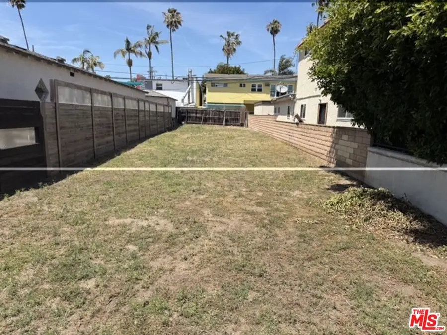 805 Howard St, Venice, CA 90292 - #3