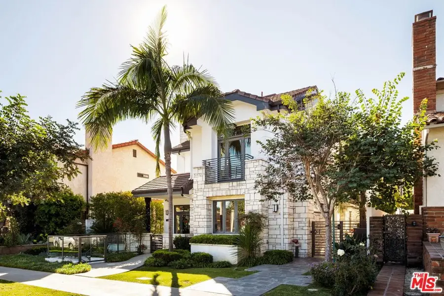 612 Lincoln Boulevard #3, Santa Monica, CA 90402 - #2