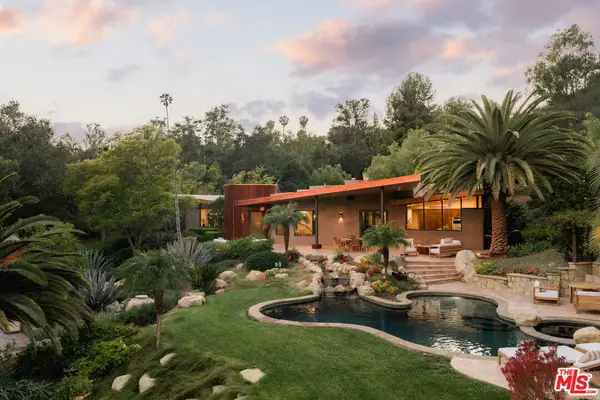 1329 N Montgomery Street, Ojai, CA 93023