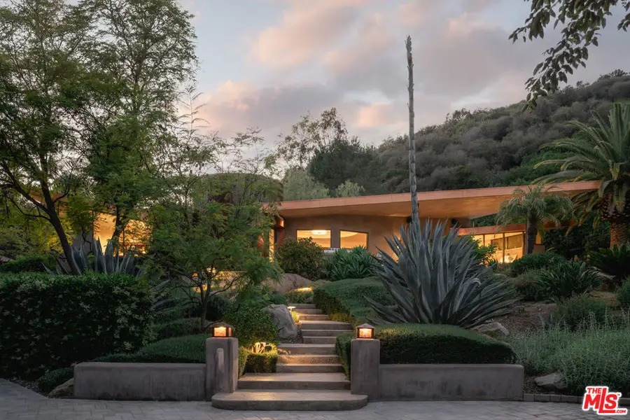 1329 N Montgomery Street, Ojai, CA 93023 - #2